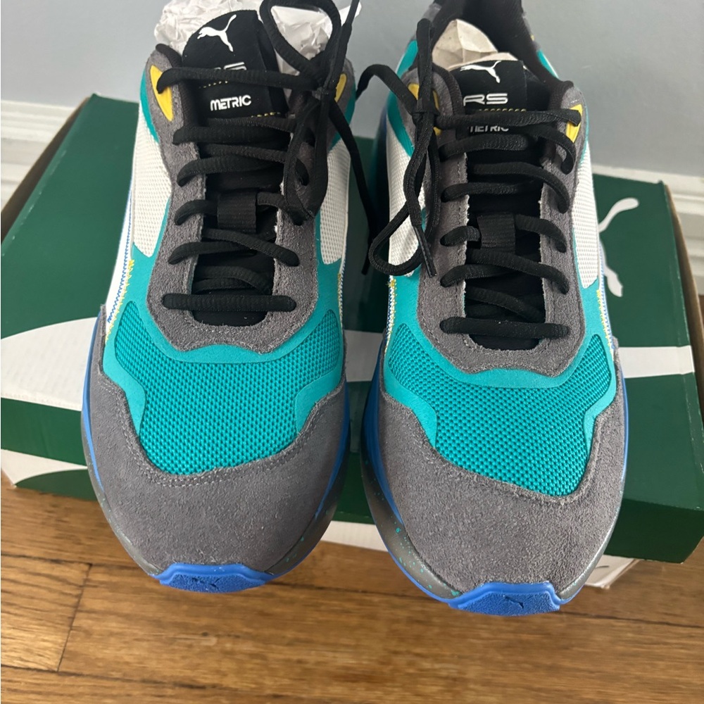 10.5 Puma Green Sneakers